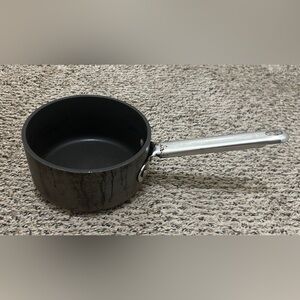 Calphalon 1.5 QT Saucepan Heavy Duty Hard-Anodized Nonstick Model 8701 1/2